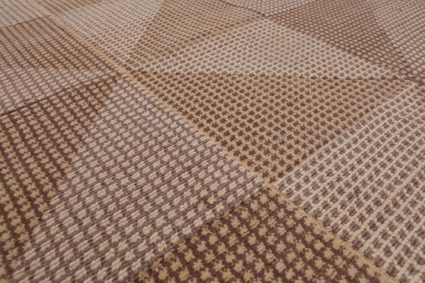 4'7x6'8 Hand Tufted Wool Loop N Cut PileGeometric Pattern Oriental Area Rug Beige, Brown Color