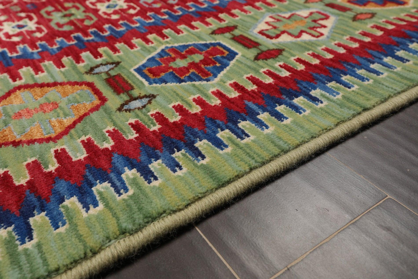 8'1" x 11'3" Medallion 100% Wool Area Rug Red Made in USA