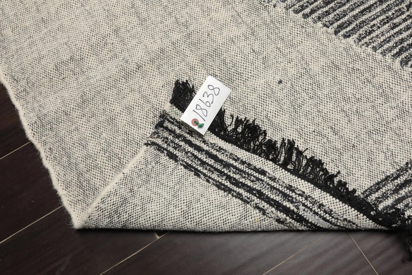 LoomBloom Geometric Kilim Wool Ivory Hand-Woven 5x8 Area Rug