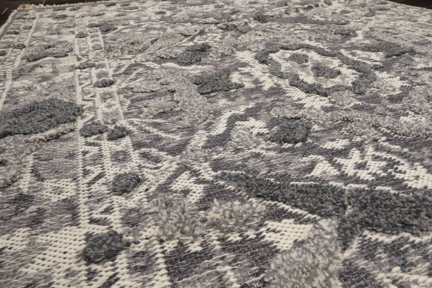 LoomBloom White Oriental Area Rug 5x8 Hand Woven Traditional Kilim Wool