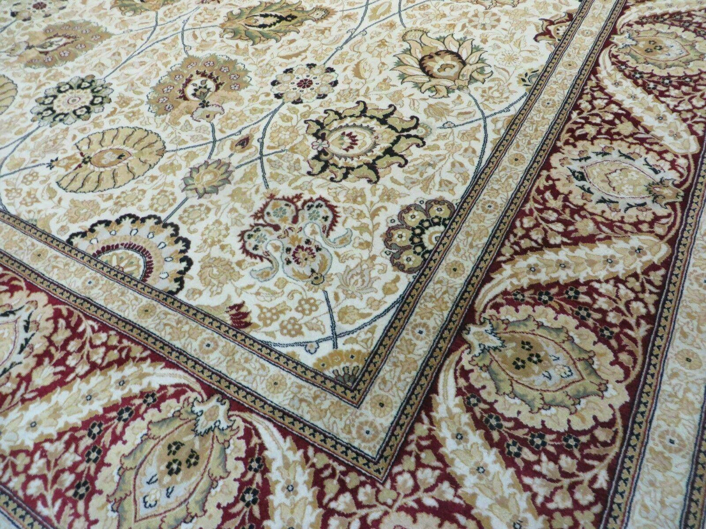 9' X 12' Vintage Handmade Wool Rug Pakistani Floral Design Nice Vegetable Dye