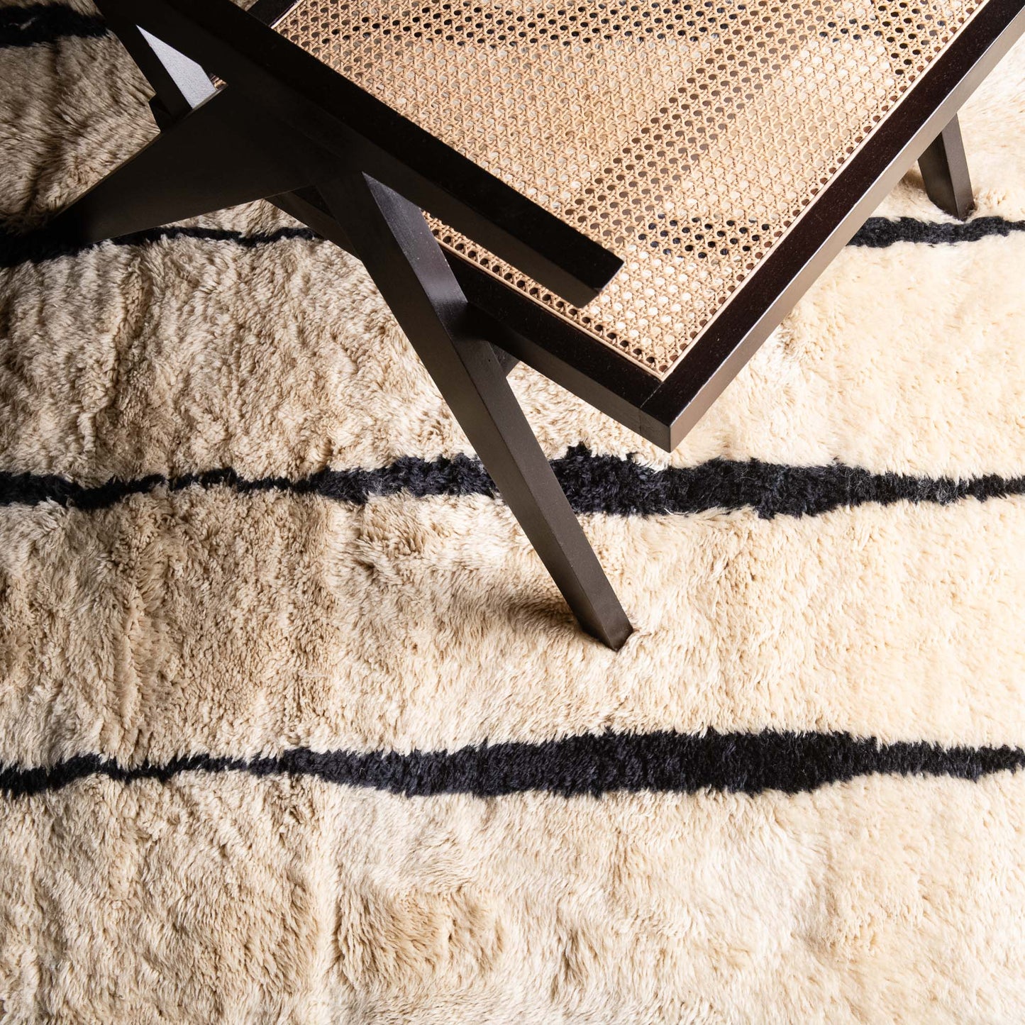 Elegant Rhythm - Luxury Shag Moroccan Rug