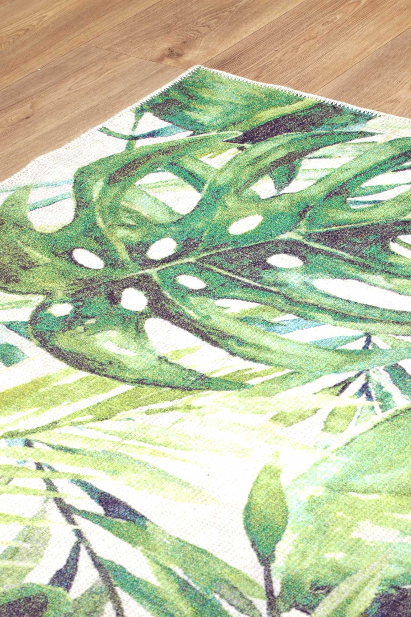 Wild Borneo Gorgeous Leaf Design in Green : Runner Rug