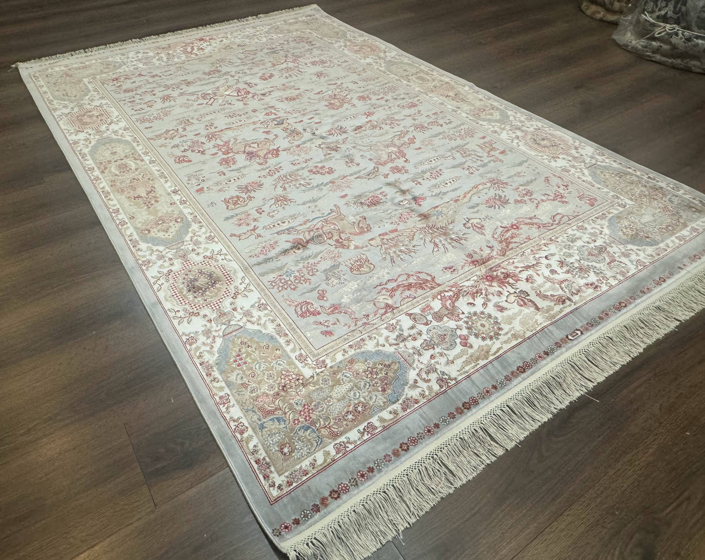 Turkish Silk Rug 5x7, Hunting Design, Animal Pictorials, Bamboo Silk