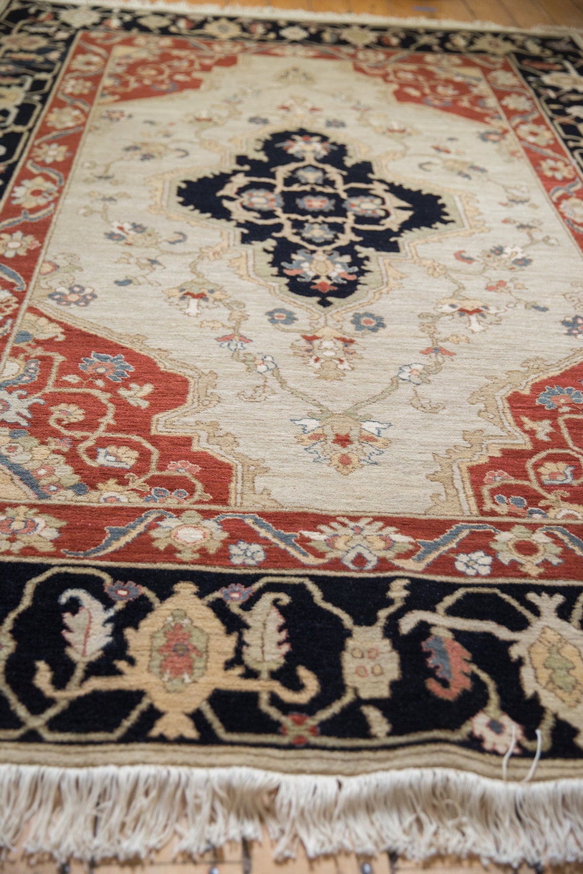 6x9 Vintage Armenian Serapi Design Carpet