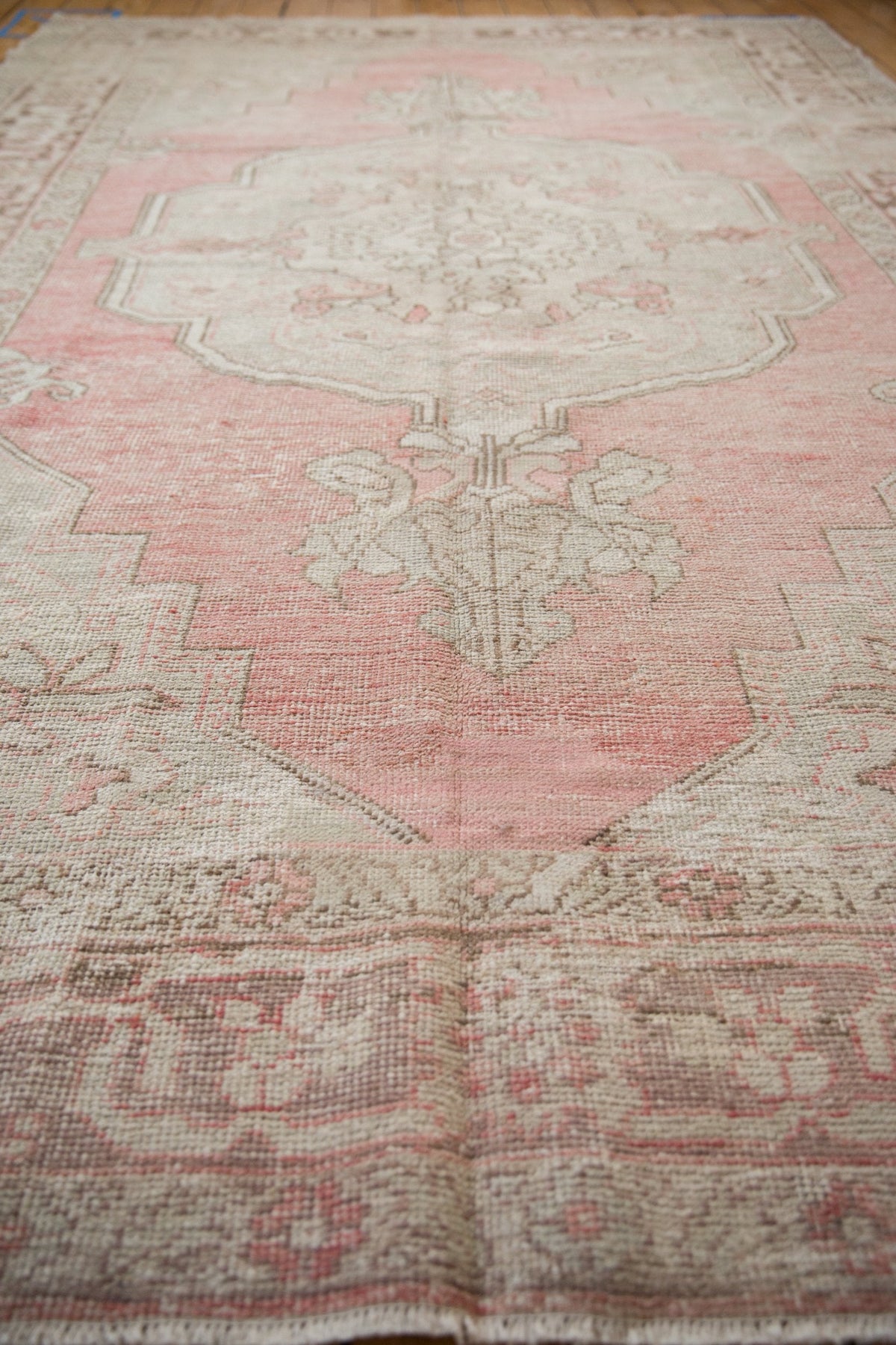 7.5x12 Vintage Distressed Oushak Carpet
