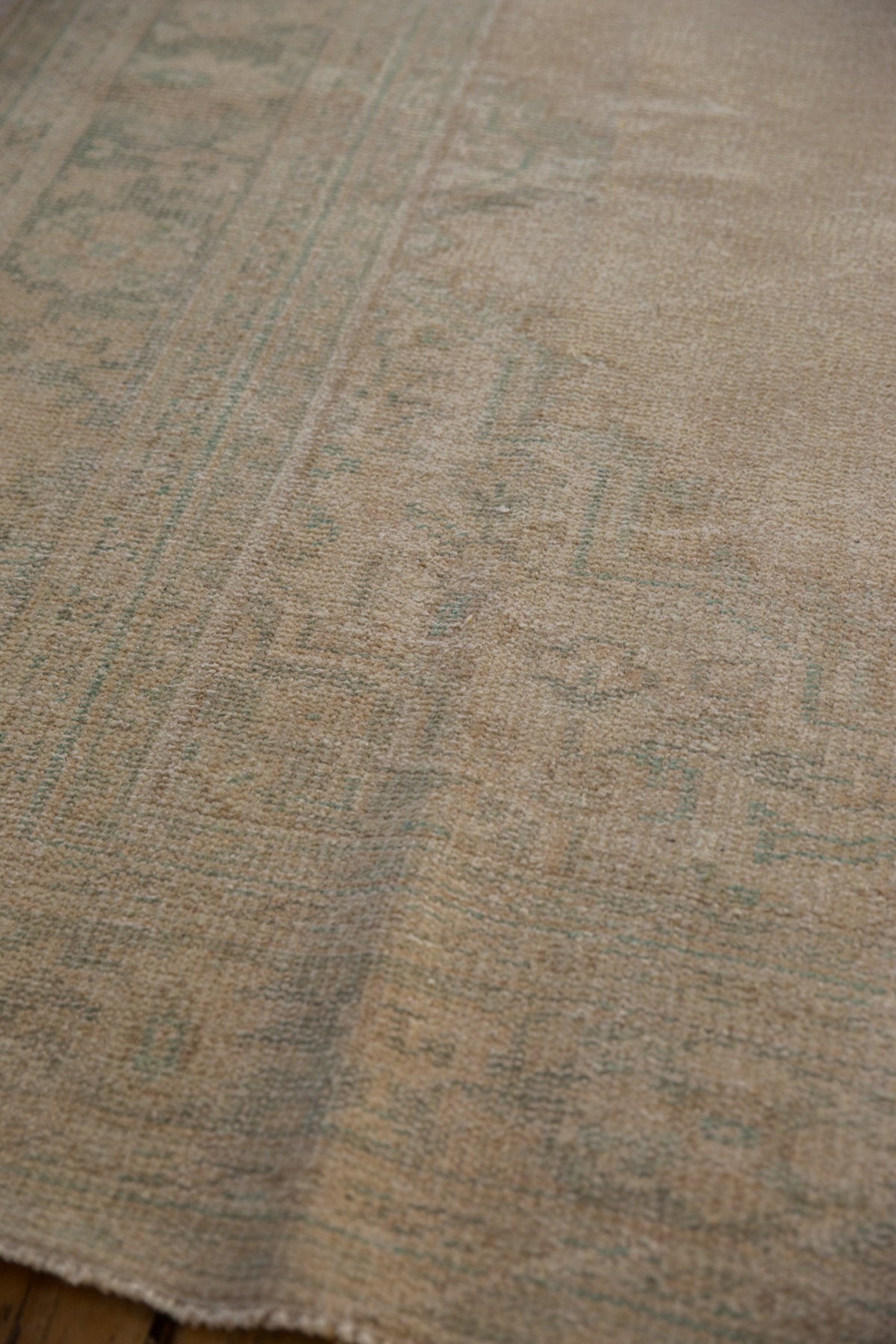 6.5x9.5 Vintage Distressed Oushak Carpet