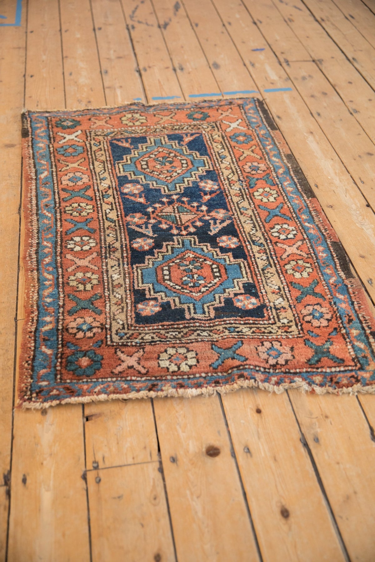 2.5x4.5 Antique Heriz Rug