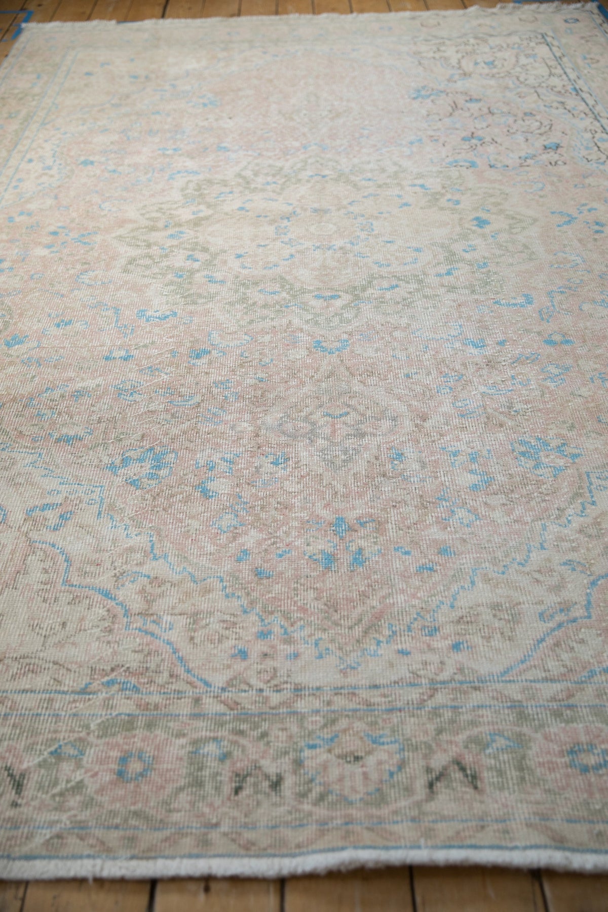 7x10 Vintage Distressed Sparta Carpet