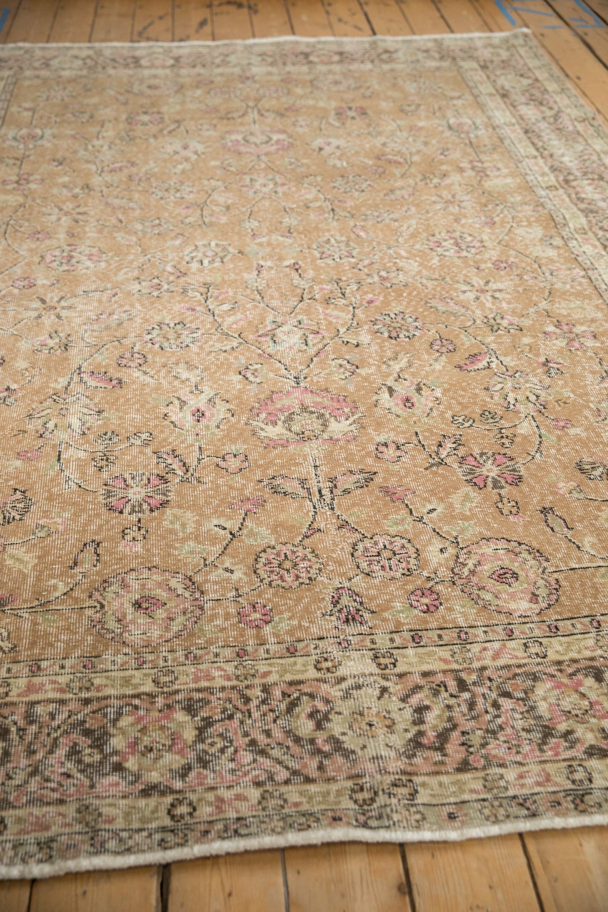 6.5x9.5 Vintage Distressed Sparta Carpet