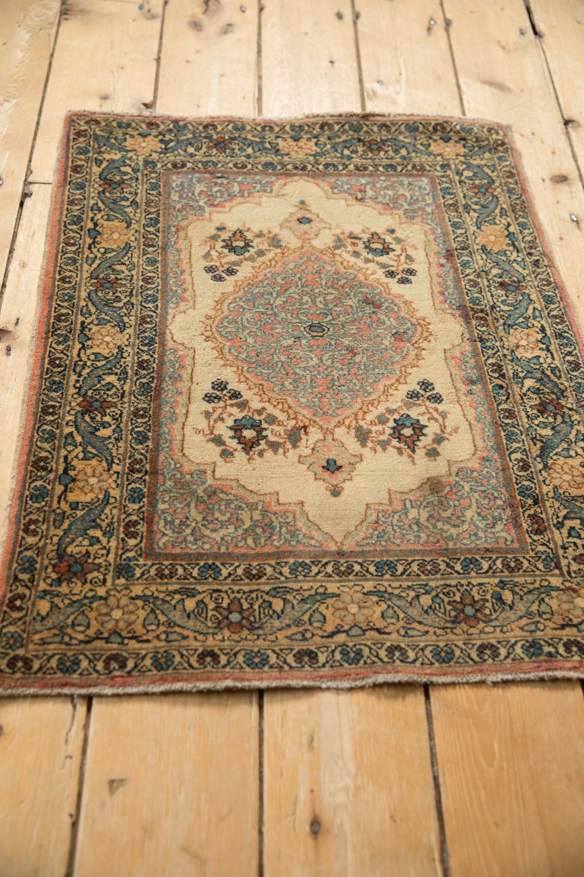 2x2.5 Vintage Tabriz Square Rug Mat