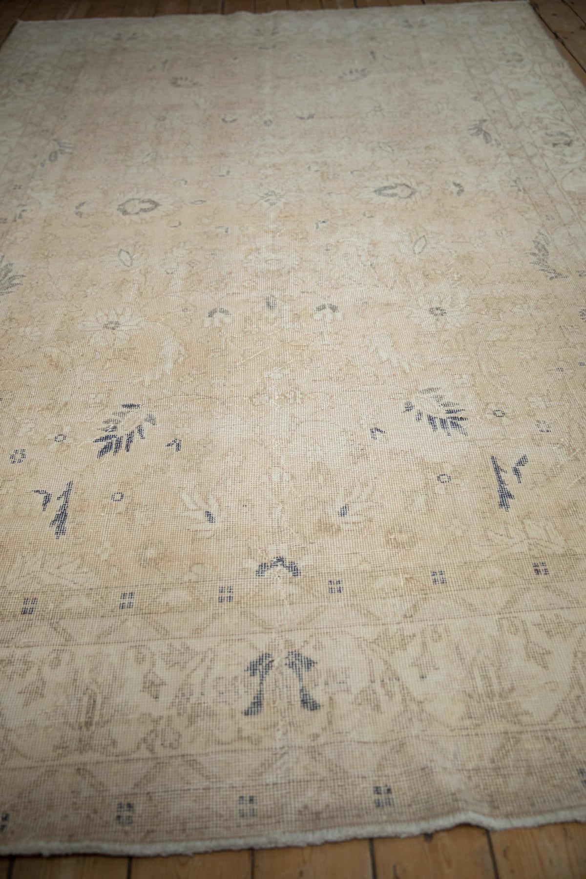 RESERVED 6.5x10.5 Vintage Distressed Sparta Carpet