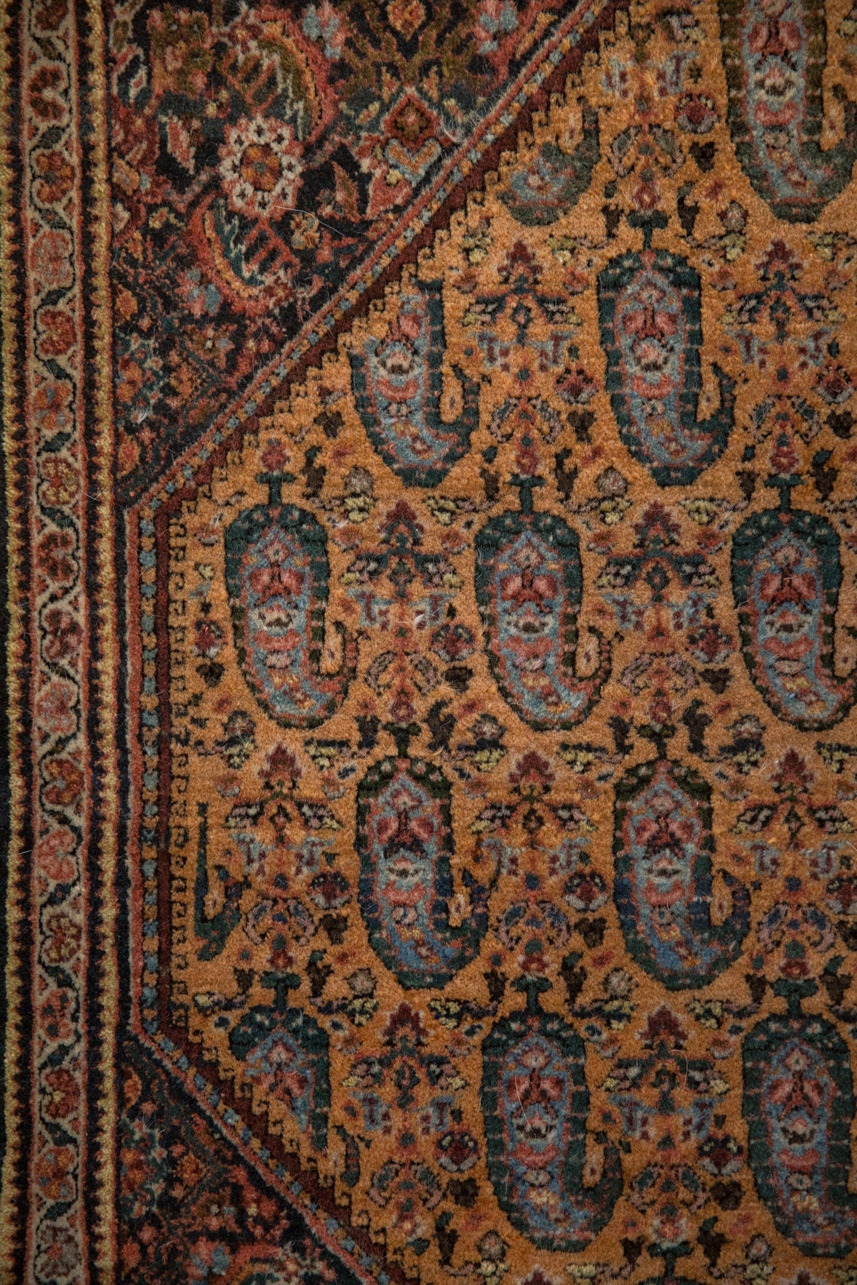 2x2.5 Vintage Fine Sarouk Square Rug Mat