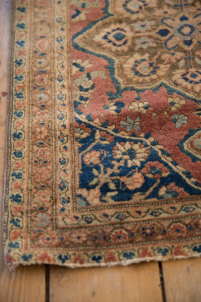 2x2.5 Small Antique Farahan Rug