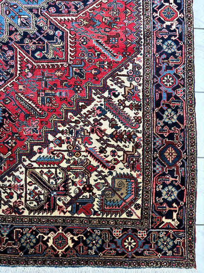 Hand-Knotted Persian Heriz Wool Rug – 9’ x 12’ – Geometric Medallion Design