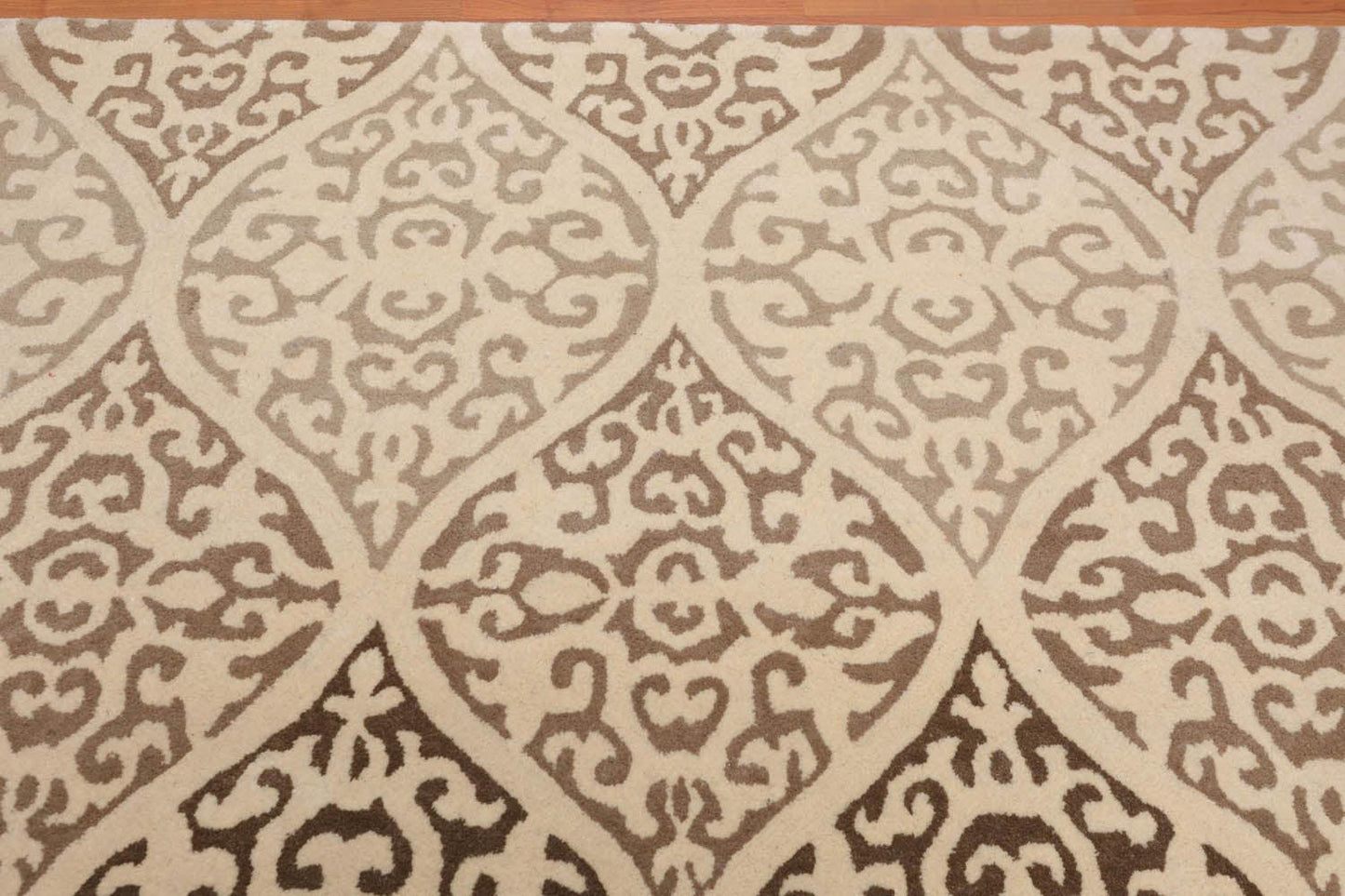 4'8" x 6’6" Handmade Scrolls 100% Wool Area rug Transitional Beige