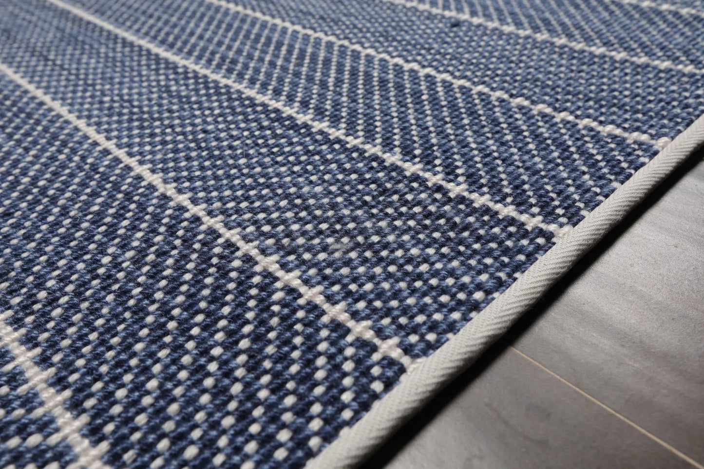 LoomBloom Multi Size Navy Hand Woven Contemporary Herringbone Flatweave New Zealand Wool  Oriental Area Rug