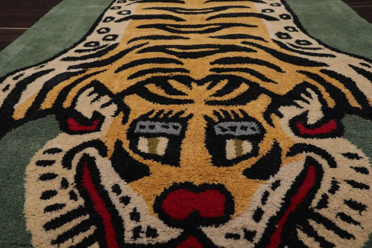 Tiger Handmade 100% Wool Novelty/Animal Oriental Area Rug Celadon 3' x 5'
