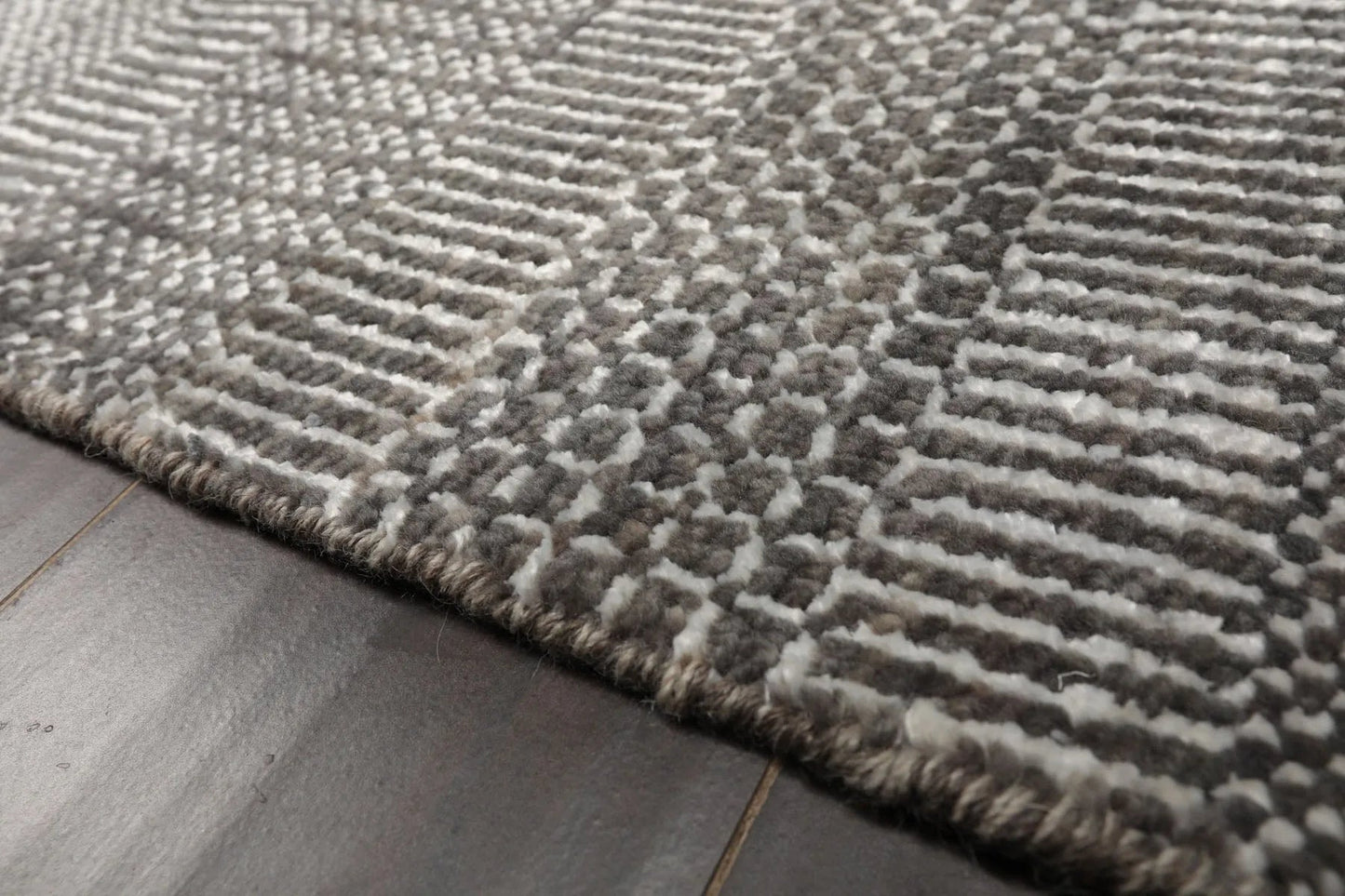 2'x2' Ivory Hand Knotted Tibetan Modern Wool and Bamboo Silk Oriental Area Rug