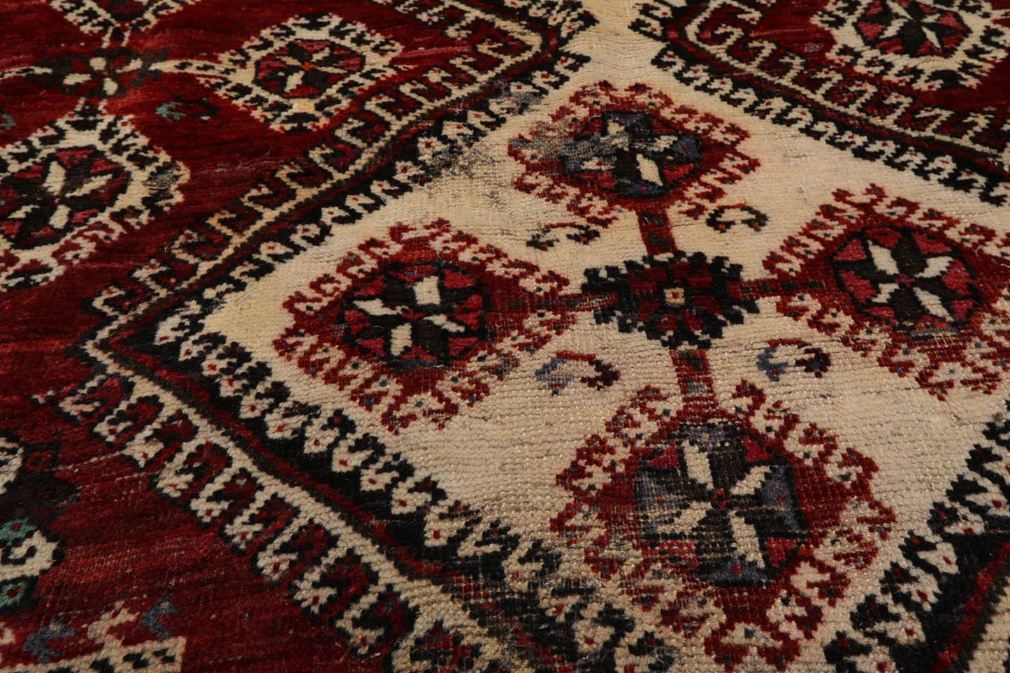6'10" x 10'2" Authentic Vintage Shirraz Hand Knotted 100% Wool Area Rug Ivory