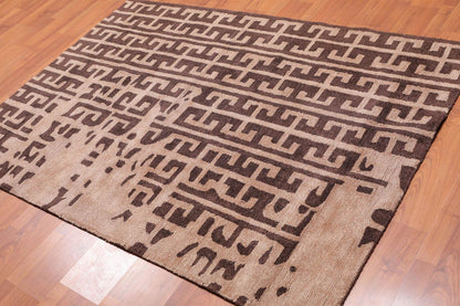 4'7" x 6'7" Handmade Textured 100% Nylon Loop & Cut Area Rug Brown