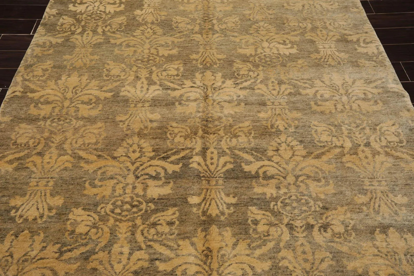 6'1'' x 8'7'' Hand Knotted 100% New Zealand Wool Damask Antique Finish Area Rug