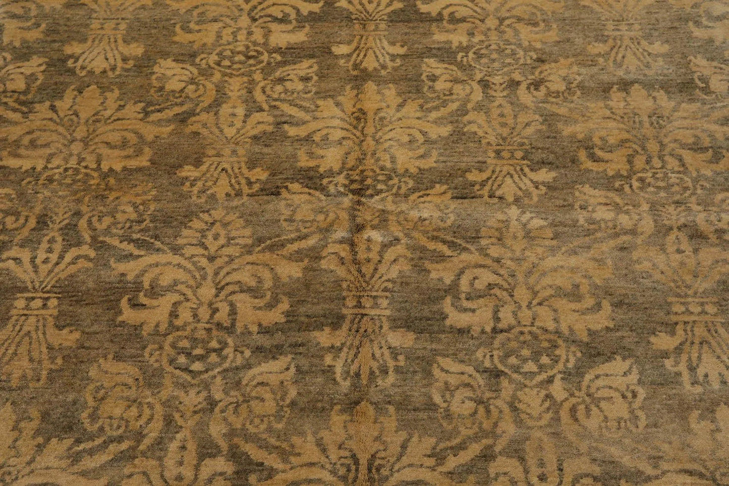 6'1'' x 8'7'' Hand Knotted 100% New Zealand Wool Damask Antique Finish Area Rug