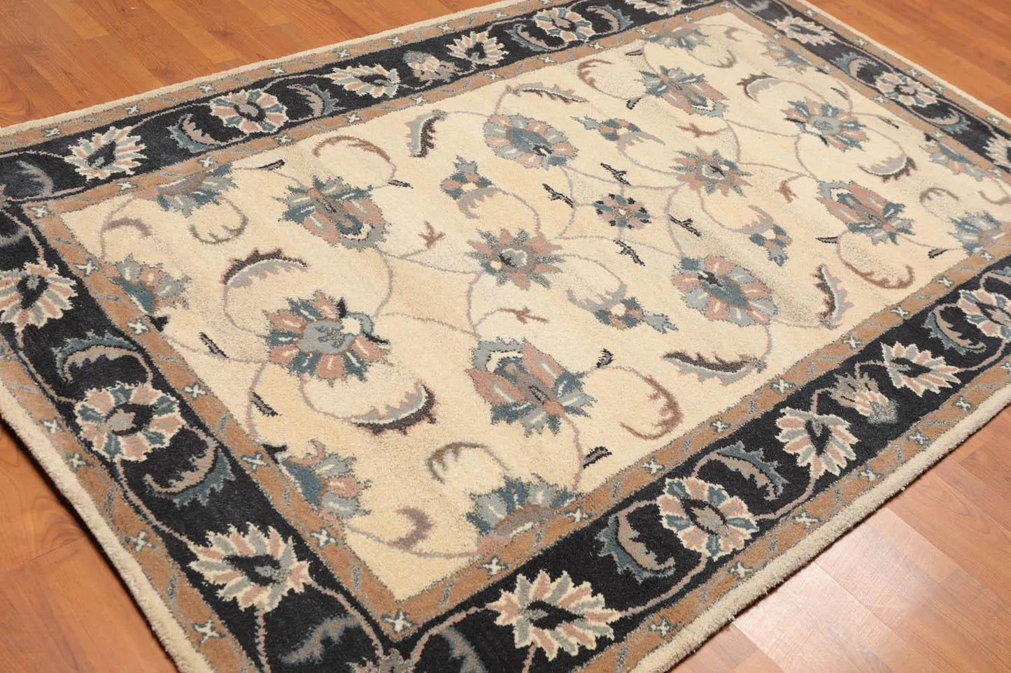 5' x 8' Handmade 100% Wool Traditional Oriental Area Rug Traditional Ivory