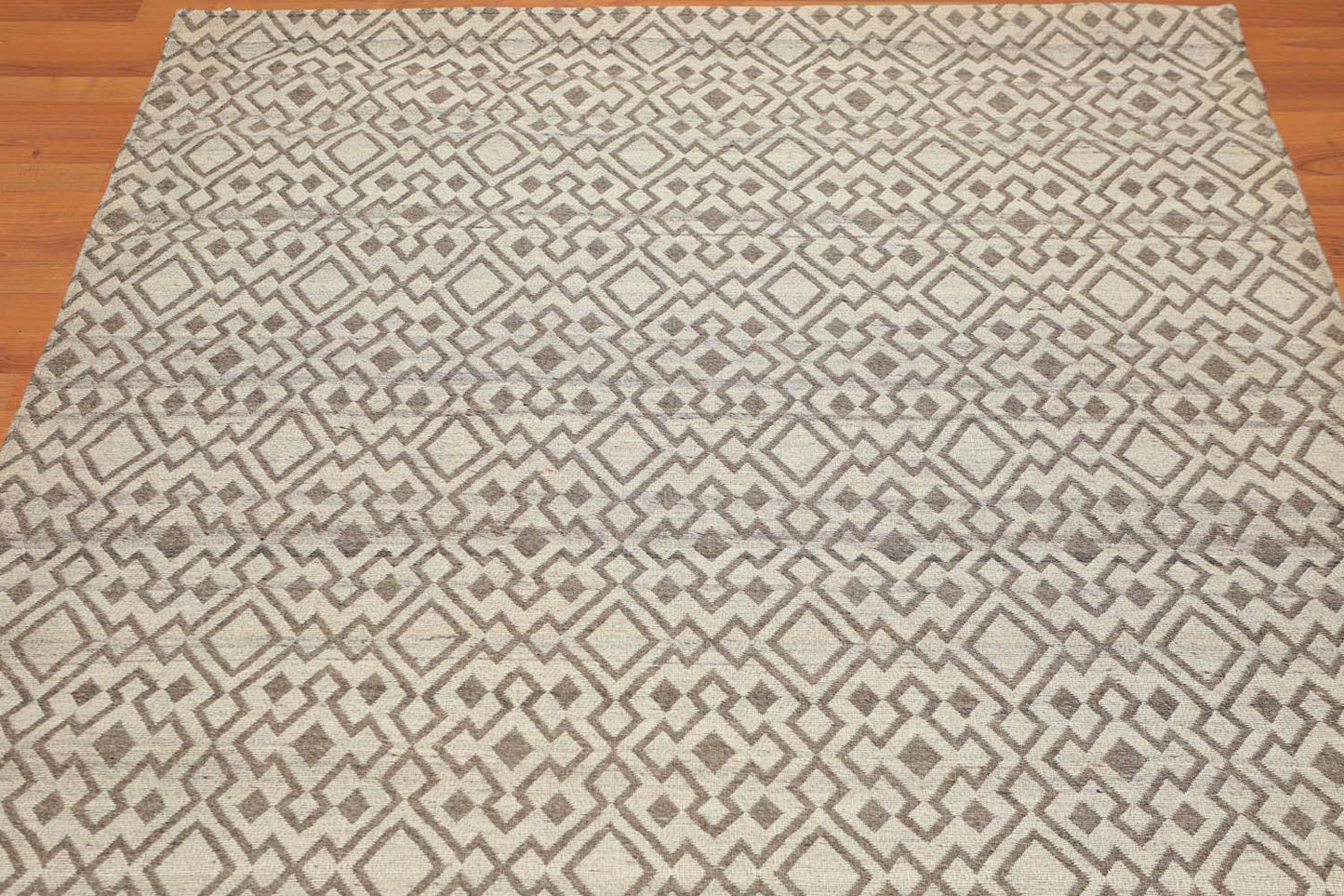 5'1" x 6'4" Hand Woven Flatweave Area Rug Contemporary Beige