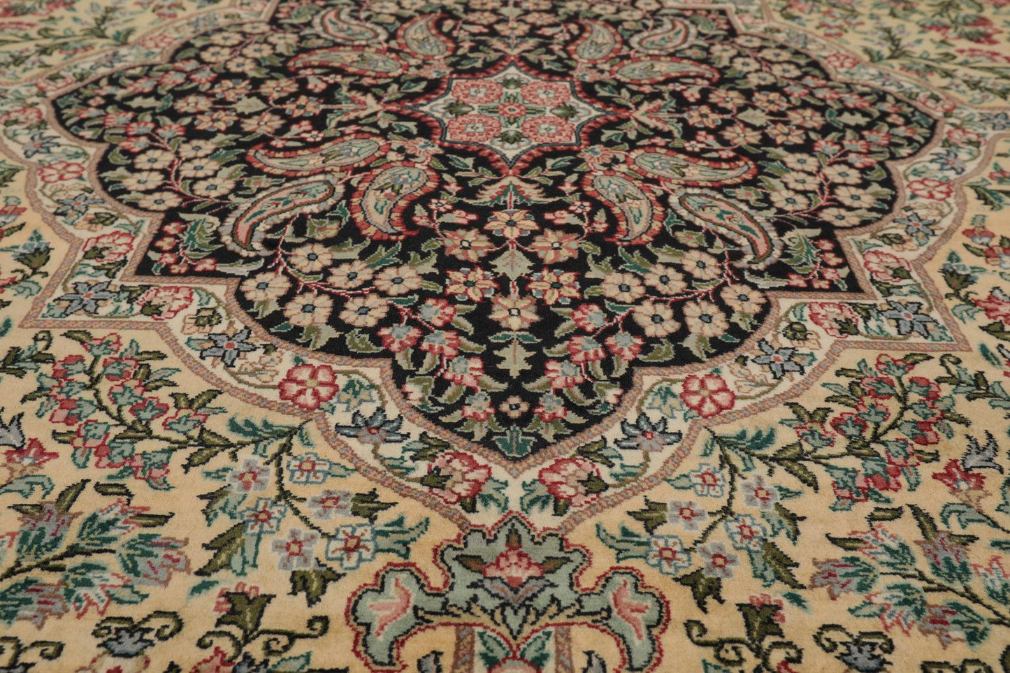 8'1"x 10'3" Hand Knotted Wool PakPersian 300 KPSI Area Rug Ivory Black Aqua