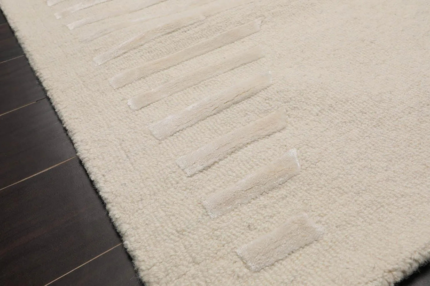 5' x8' Hand Tufted Hand Made Wool and Bamboo  Modern & Contemporary  Oriental Area Rug Tone On Tone,Ivory Color