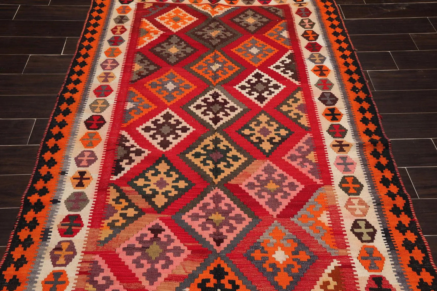 4' 8''x9' 5''Hand Woven Wool Oriental Area Persian Rug