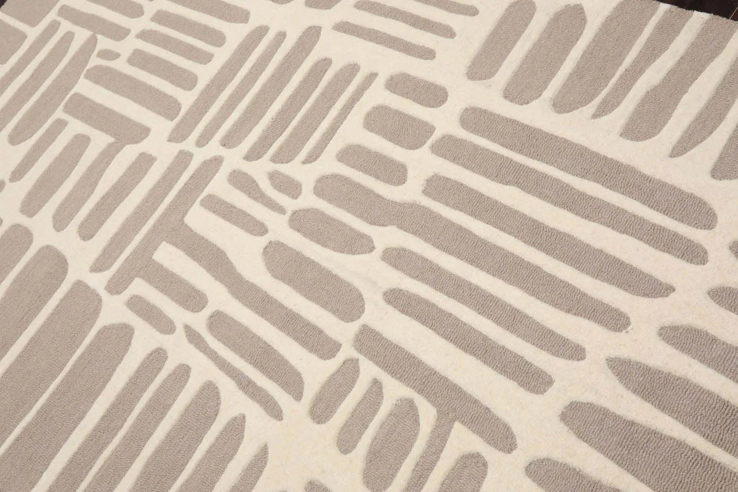 5' x8'' Hand Tufted Hand Made 100% Wool Designer Modern & Contemporary  Oriental Area Rug Taupe,Ivory Color