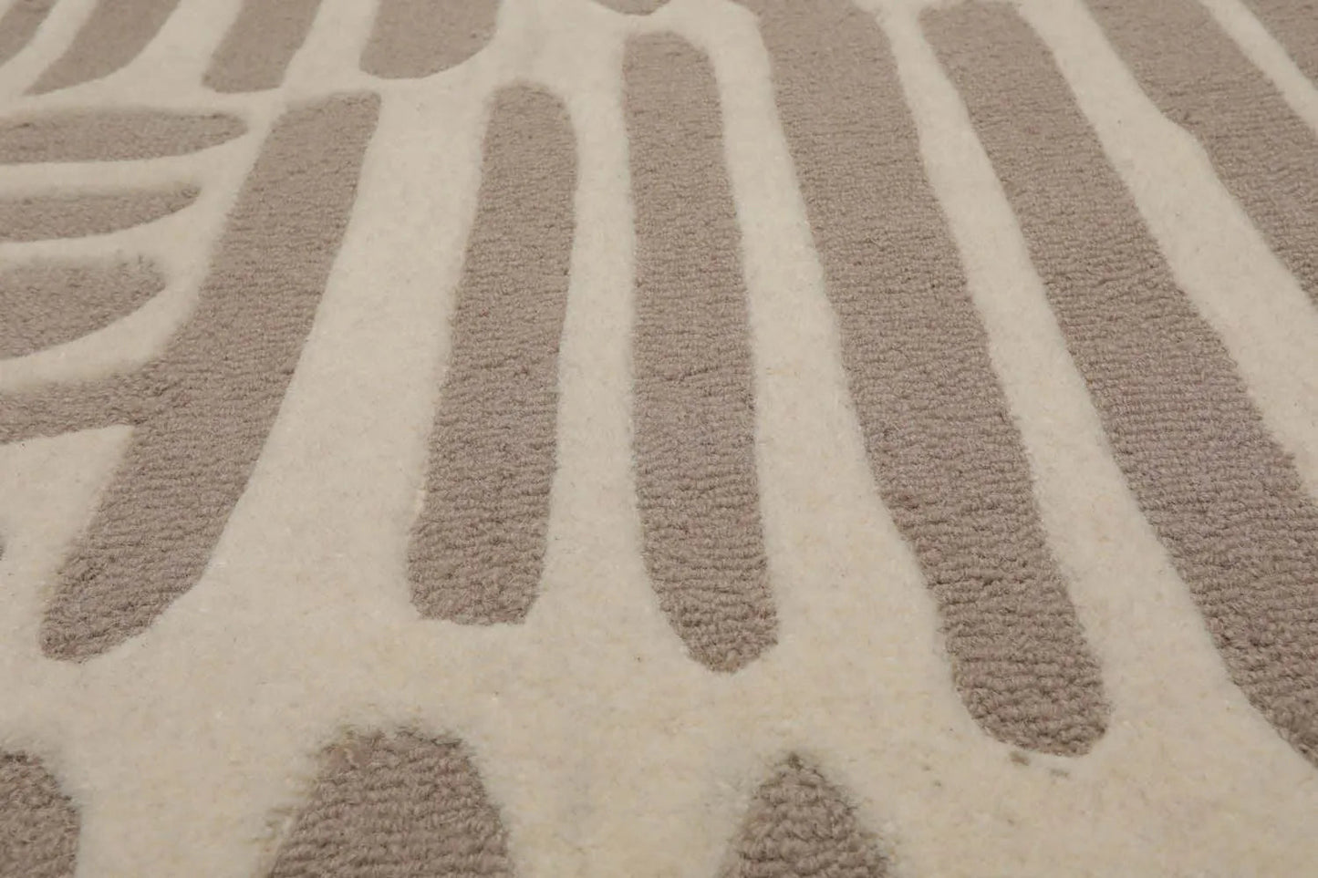 5' x8'' Hand Tufted Hand Made 100% Wool Designer Modern & Contemporary  Oriental Area Rug Taupe,Ivory Color