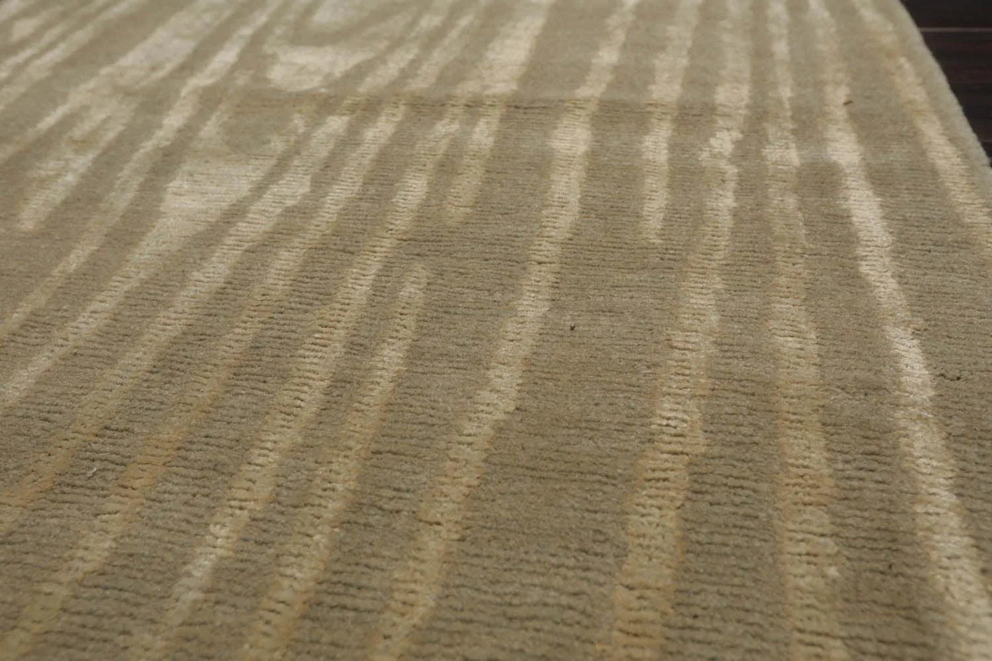 2’ x 3’ Hand Knotted Wool & Silk Modern Tibetan Oriental Area rug Gray