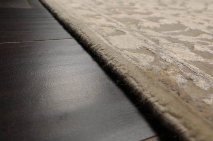 4x6 Ivory, Gray Hand Knotted Tibetan 100% Wool Tibetan Modern & Contemporary Oriental Area Rug