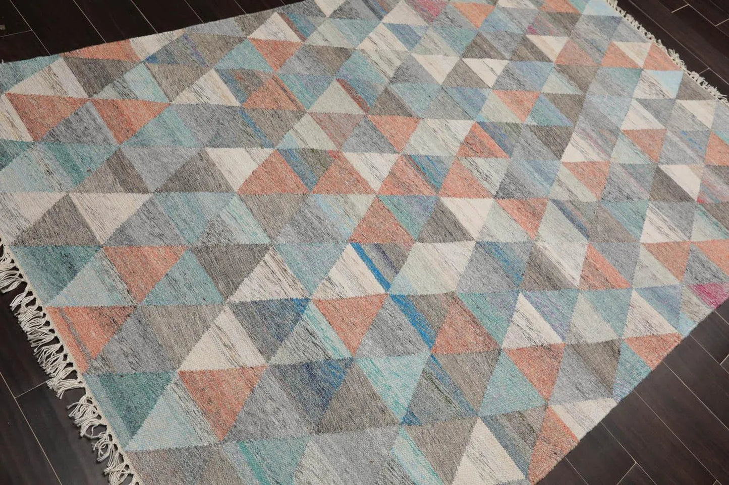 5' x 8' Indoor Outdoor  Hand Woven 100% Recycled PET Yarn Modern Kilim Area Rug Beige