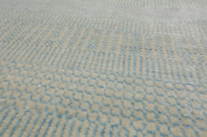 Multi Sizes Sea foam Hand Knotted Wool and Silk Modern Oriental Area Rug