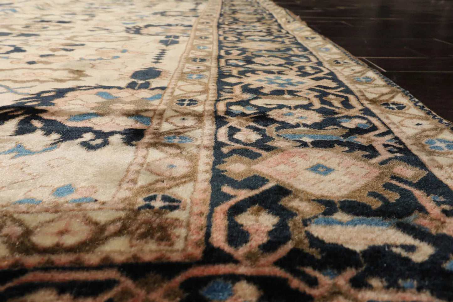 13'3"x16'9" Palace Ivory, Midnight Blue Hand Knotted 100% Wool Mahal Traditional Oriental Area Rug
