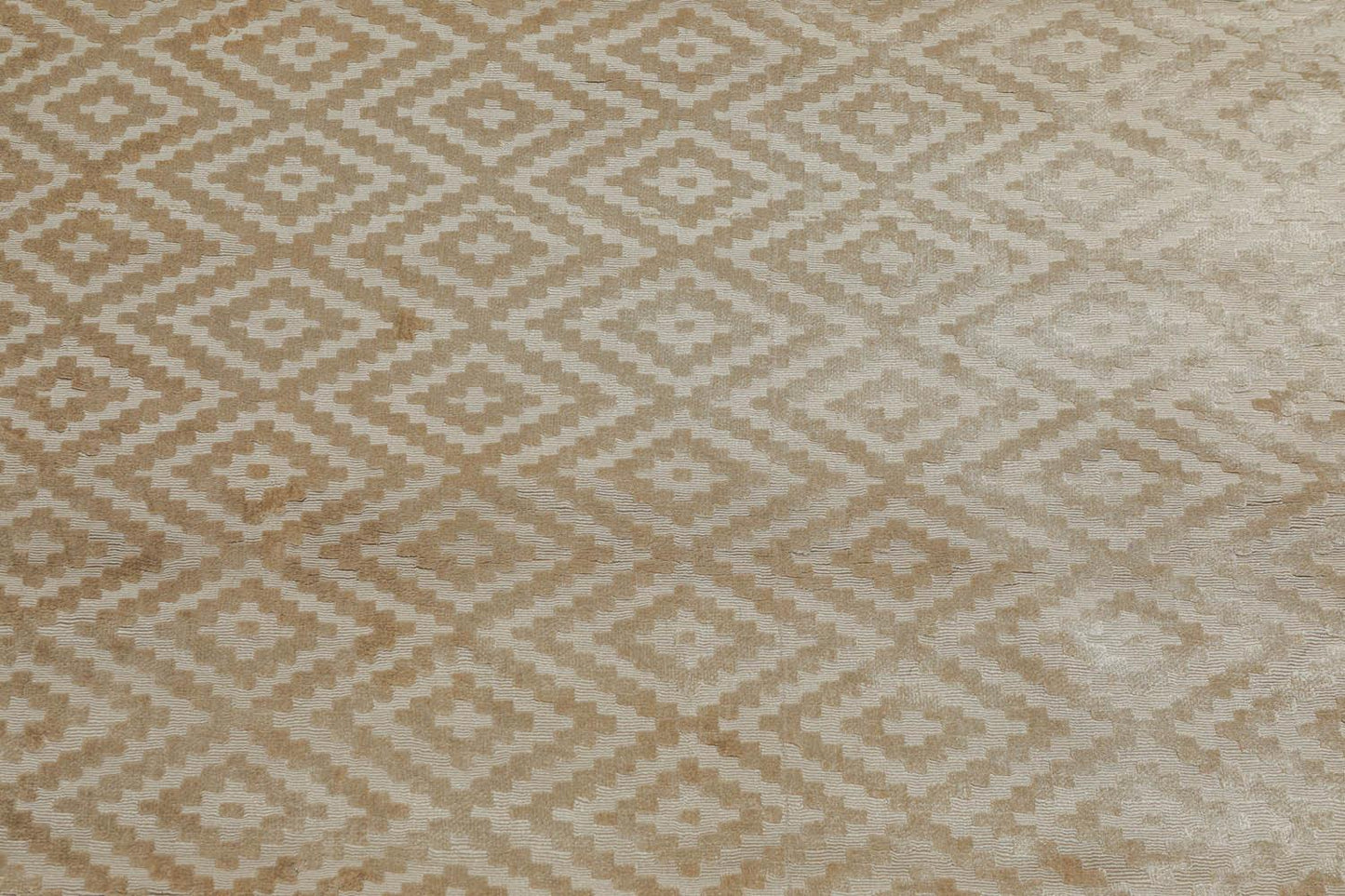 5'3" x 7'7" Handmade 100% Bamboo Silk Loop N Cut Pile Area Rug Beige