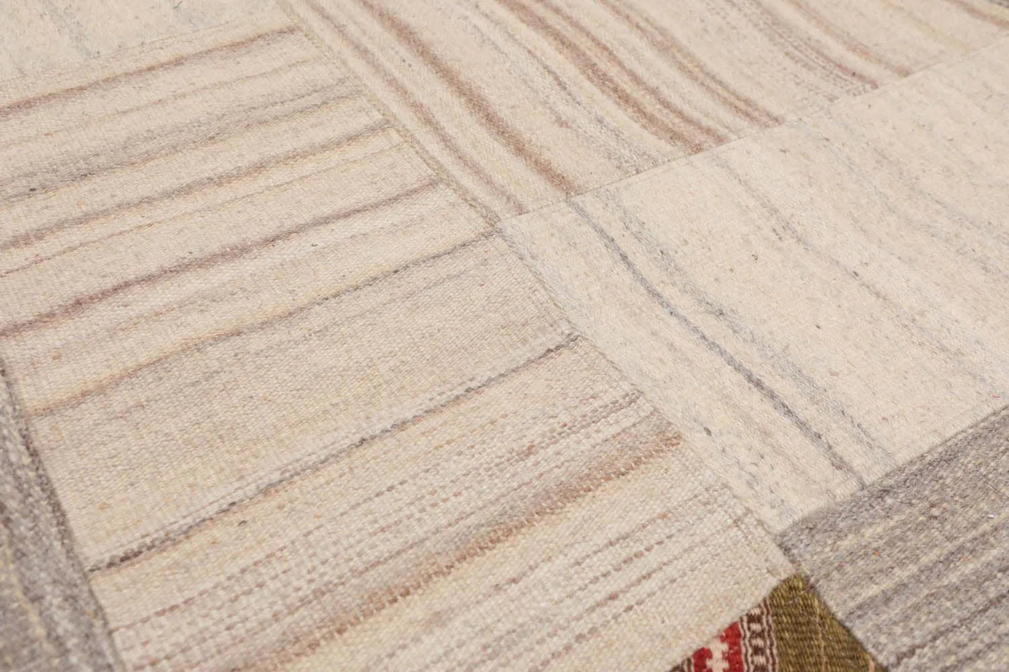 5' x 8' Hand Woven 100% Wool Flatweave Area rug Green