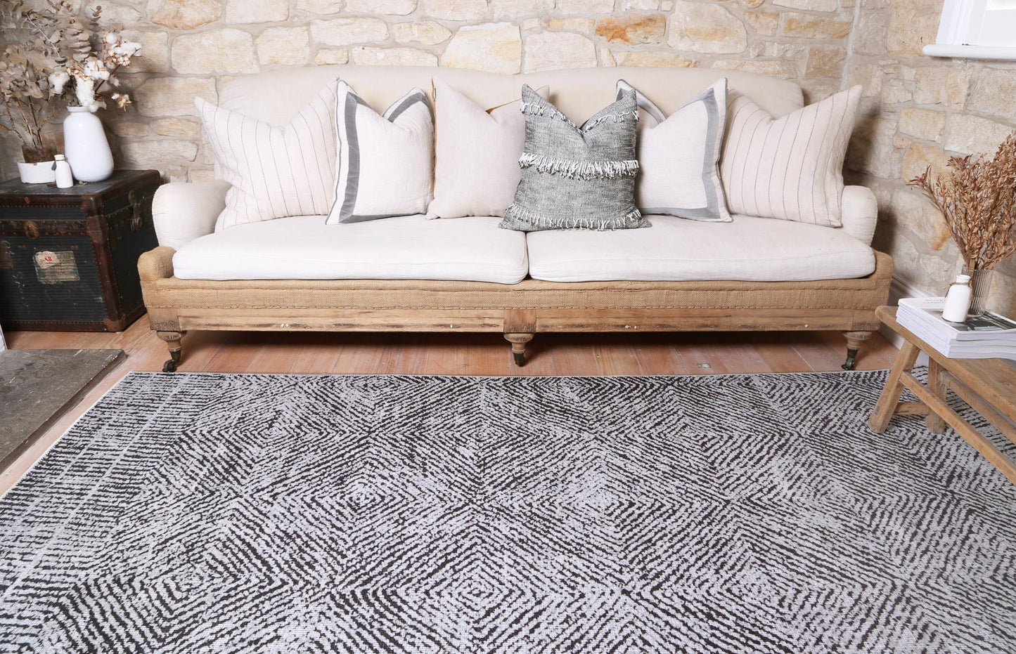 Contemporary Lauro in Grey Rug