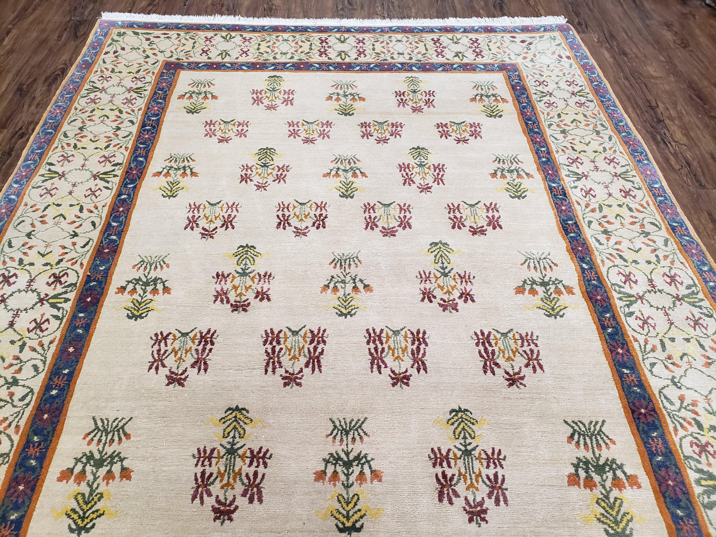 Tufenkian Rug 5.9 x 8.6, Tibetan Nepalese Rug, Hand Knotted, Soft Shiny Wool, Repeated Motifs, Contemporary Modern, Area Rug 6x9, Vintage