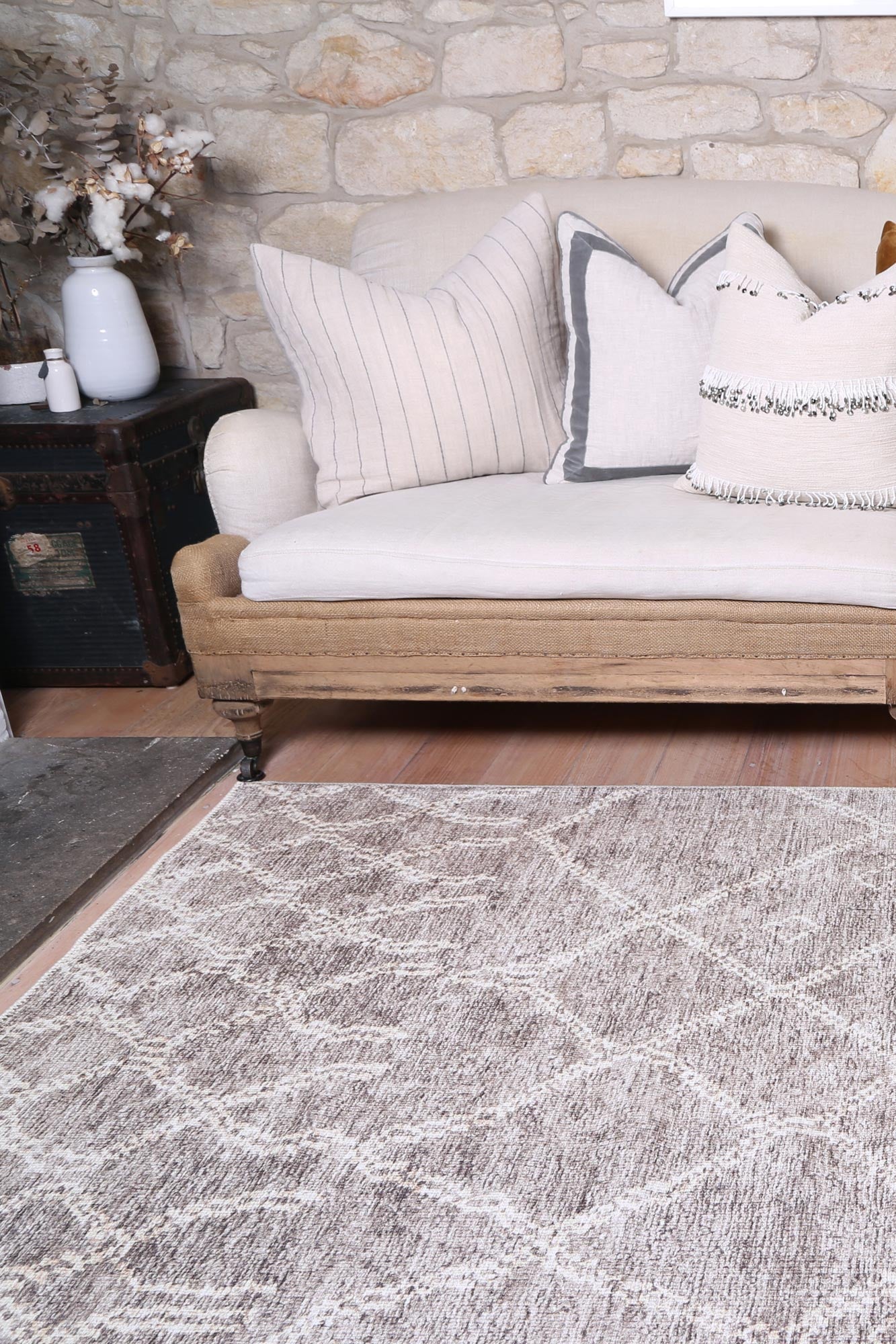 Nordic Nahla Vintage Modern in Beige Rug