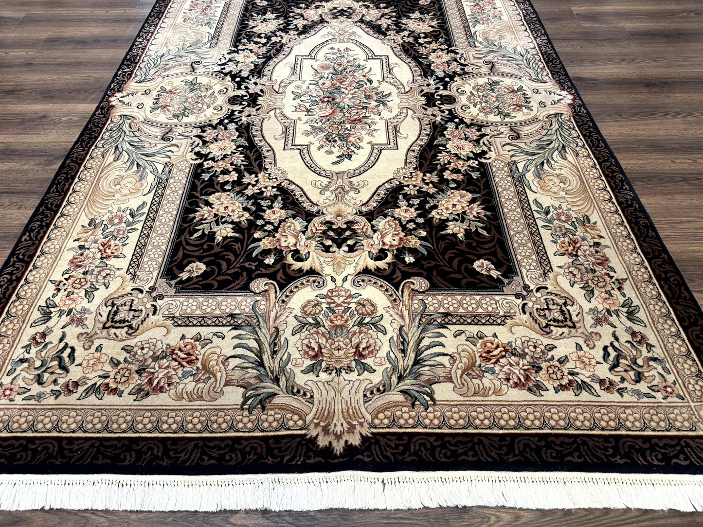 Aubusson Rug 6x9, European Design, Fine 170 KPSI, Elegant Carpet