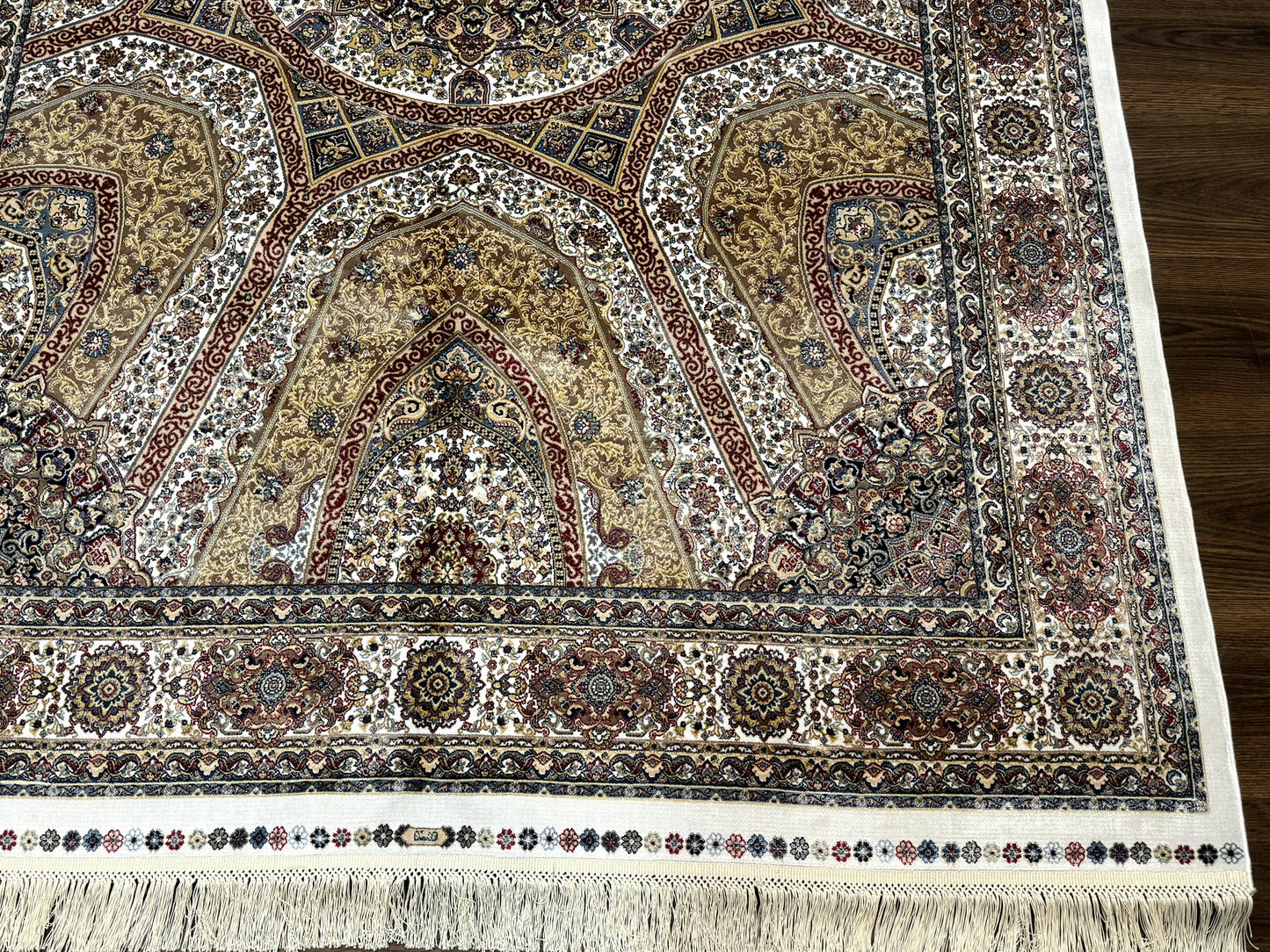 Turkish Silk Rug 5 x 7.6, Dome Design, Bamboo Silk, New