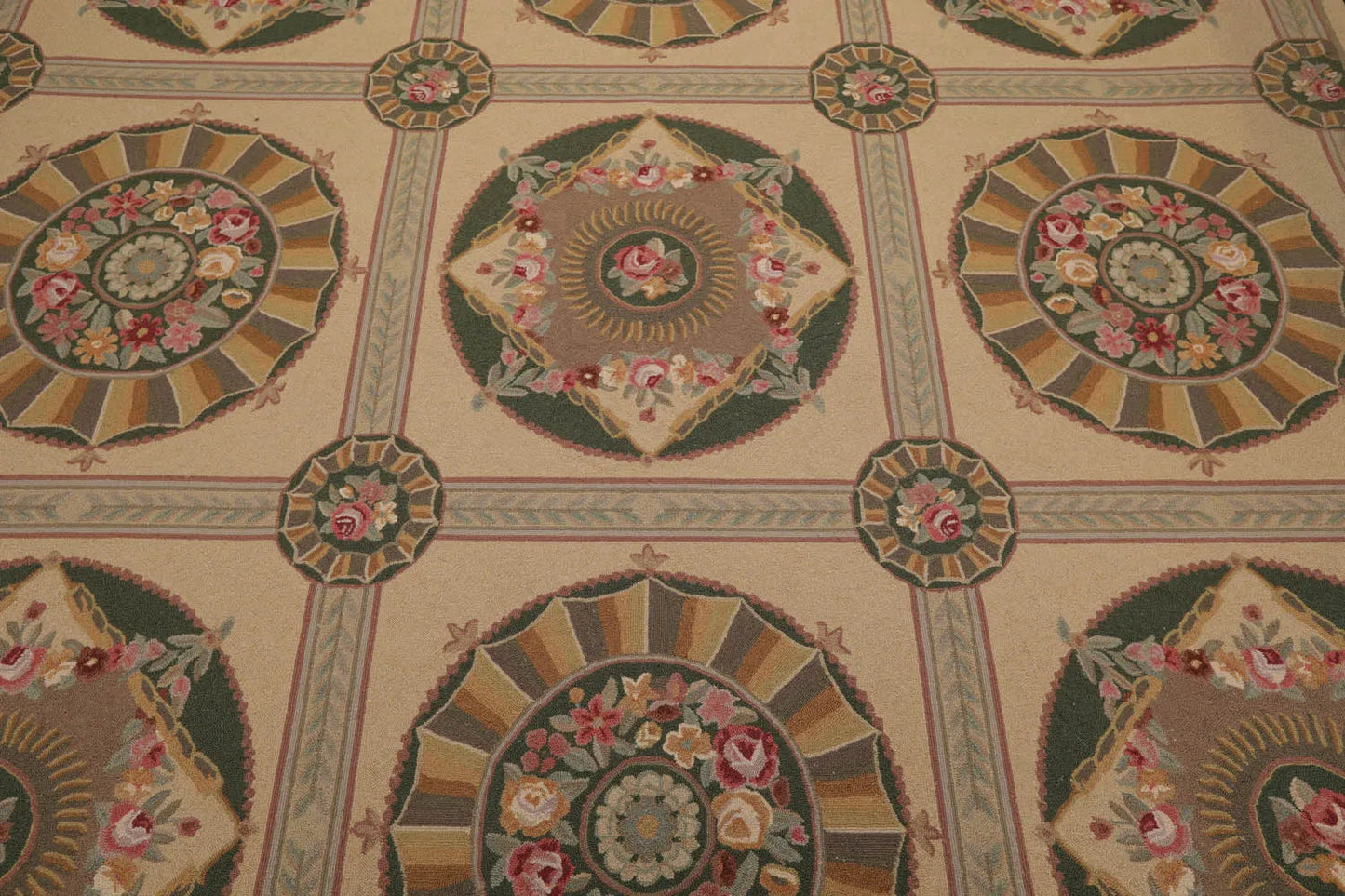 9x12 Beige Hand Hooked 100% Wool Traditional French Aubusson Oriental Area Rug