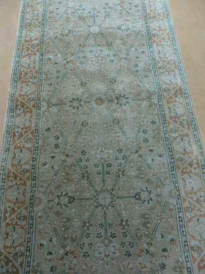 2' 8" X 12' SAFAVIEH Vintage Handmade Pakistan Wool Rug Runner Hand Knotted Wow