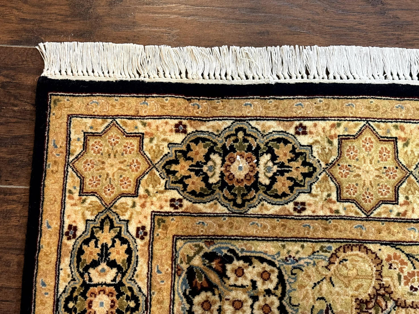 Pak Persian Rug 4x6, Panel Design