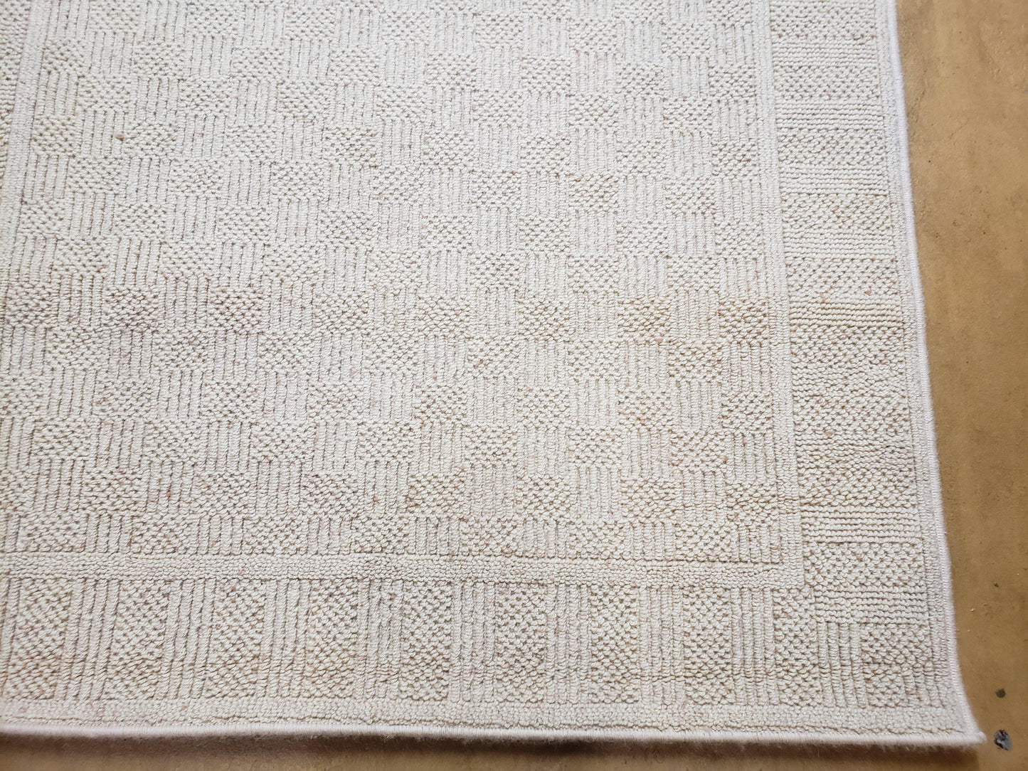 3x5 Karastan Rug Chaumiere Collection, Kara-Loc, Design #291/9866, Creme Color, Textured Squares II Patern, 3'6" x 5' 3" Carpet